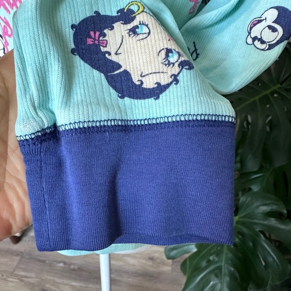 🛍️Betty Boop cute sleepwear top size medium (8-10) - Picture 2 of 7